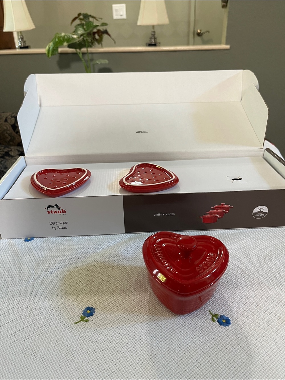 Staub Red Heart-Shaped Mini Cocotte Set